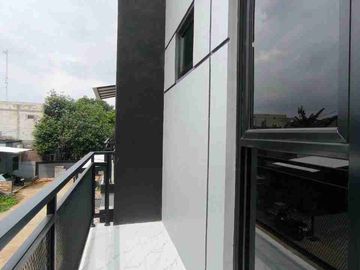Rumah 2 Lantai Dekat Pintu Tol Sawangan4
