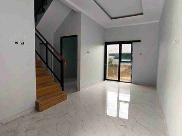 Rumah 2 Lantai Dekat Pintu Tol Sawangan4