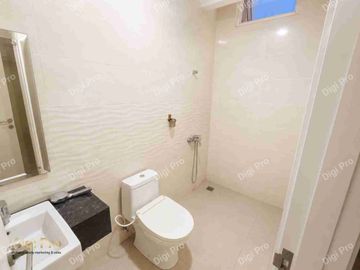 Disewakan Rumah Sumarecon 4KT 3KM Full Perabot