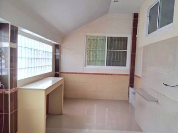 PZ1286-ขายบ้านเดี่ยว ชั้นเดียว หมู่บ้าน เดอะซัน วิลเลจ มาบตาพุด ระยอง บ้านแปลงมุม เนื้อที่ 76.7 ตร.ว.  ห่างจากถนนมาบยา เพียง 750 เมตร และถนนสุขุมวิท