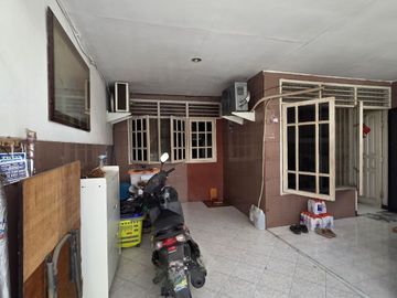 Dijual rumah sangat siap huni di Taman Pondok Indah Wiyung, Surabaya Barat