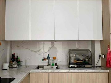 Dijual Rumah 3 Lantai Full Renovasi Sektor 1G Gading Serpong