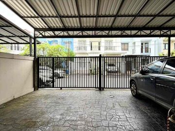 Dijual Rumah 3 Lantai Full Renovasi Sektor 1G Gading Serpong