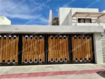 casa en Renta en Hacienda San José con alberca privada amueblada