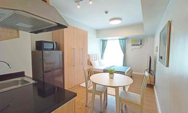 CONDOMINIUM UNIT FOR RENT FULLY FURNISH WALKING DISTANCE IN AYALA MALL