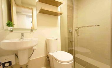CONDOMINIUM UNIT FOR RENT FULLY FURNISH WALKING DISTANCE IN AYALA MALL