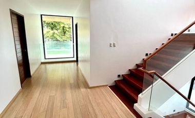 427 sqm White Plains Brand New House in Quezon City near Katipunan Ave, Ateneo de Manila and Robinsons Magnolia