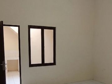 DIJUAL RUMAH SIAP HUNI – BARU RENOV – TAMBAKSARI, SURABAYA