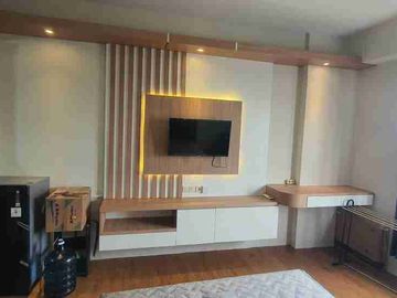 Apartemen pinewood di sewakan type studio lengkap