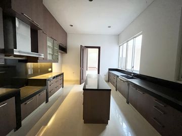 Dijual Rumah Cluster The Crown PHG Gading Serpong View Golf