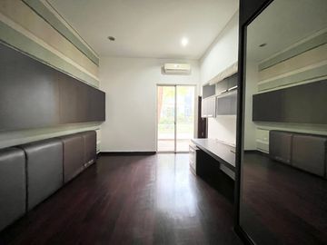 Dijual Rumah Cluster The Crown PHG Gading Serpong View Golf