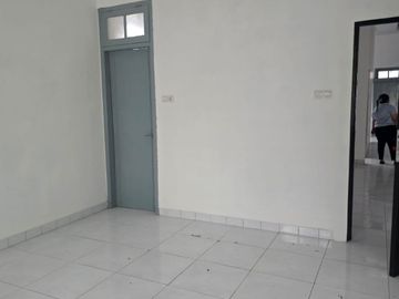 Disewakan Rumah Tengah Kota Di Jl. Pekunden Timur Semarang