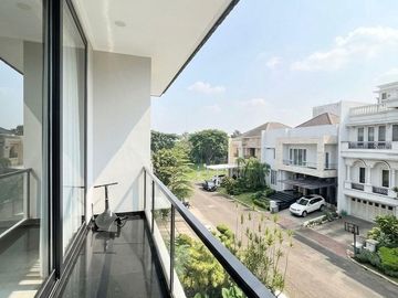 Dijual Rumah Mewah di The Crown PHG Gading Serpong
