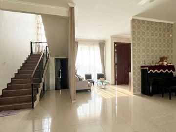 Dijual Rumah Mewah di The Crown PHG Gading Serpong