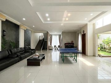 Dijual Rumah Mewah di The Crown PHG Gading Serpong