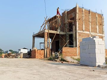 HUNIAN MEWAH 2 LANTAI, DEKAT AKSES TOL JOGJA !