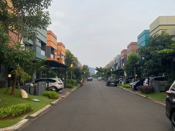 Dijual Rumah Bagus Siap Huni di Gading Serpong