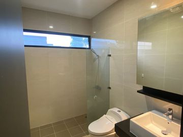 Dijual Rumah Bagus Siap Huni di Gading Serpong