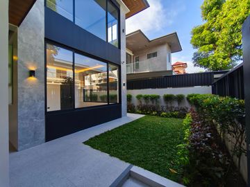 Spacious House and Lot for Sale in BF Homes near Alabang Town Center-MD