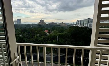NICE FULLY FURNISHED 1 BEDROOM UNIT IN PARK MCKINLEY WEST TAGUIG CITY