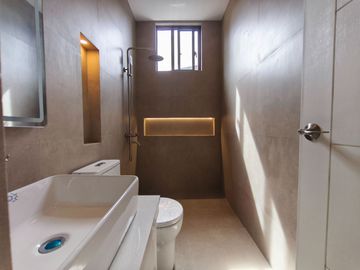Ready for Occupancy House and Lot for Sale in BF homes Paranaque Brandnew near ATC-MD