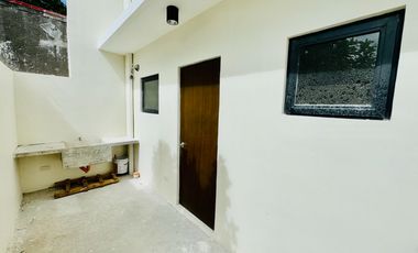 4 Bedroom Brand New 3Storey Triplex in Pilar Village Las Piñas Near SM Southmall