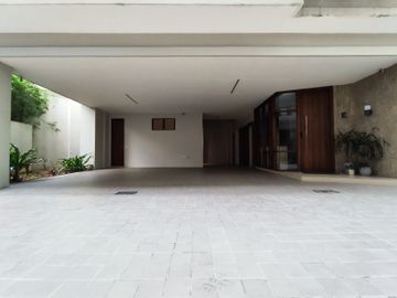 FOR SALE! 49M Townhouse 4-Storey w/ 4 Bedrooms in Paco Manila-AP