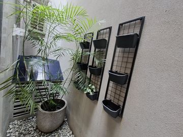 959 Rumah 2 Lt Tropical Modern Siap Huni 5 Menit Akses Pintu Tol Limo, Cinere - Depok