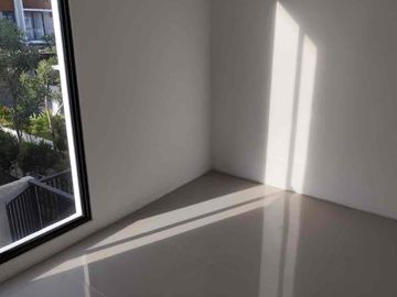 DIJUAL RUMAH HOOK LAVISH HILLS CITRALAND KOSONGAN