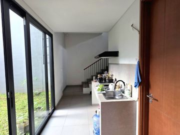 DIJUAL RUMAH MEWAH LYNDON NAVAPARK