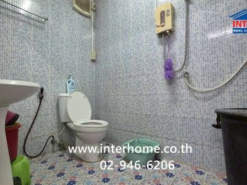 Two-story detached house, 21 sq.wa. Located near Wang Noi Market, Talat Thai Market, Si Mum Mueang Market, Rangsit-Nakhon Nayok Road, Khlong Ha Road,