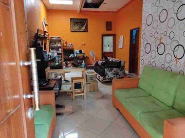 rumah yelow yg kuning di jati cempaka, jatiwaringin