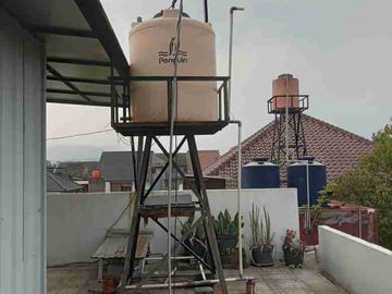 rumah 2,5 lantai komplek Arcamanik endah jalan kaki ke griya