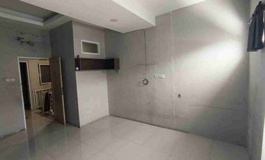 Dijual Rumah Full Renov di Permata Taman Palem
