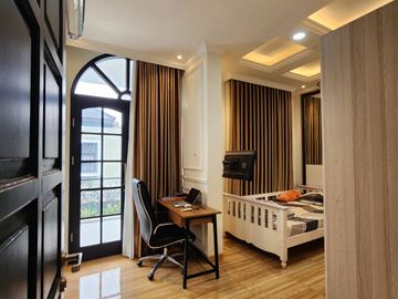 Rumah Mewah Eropa Klasik Full Furnish di Antapani Bandung