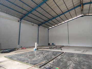 Gudang Kapuk dekat dhi teluk gong, gudang baru bebas banjir