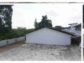 Dijual tanah+bangunan ex sekolah lokasi primium ngaglik sleman Yogys
