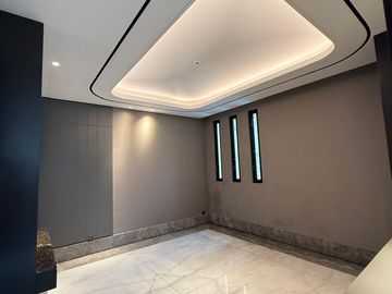 FORSALE RUMAH MEWAH BARU GRESS STRATEGIS DI REGENCY 21 SURABAYA KOTA LA 448