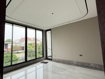FORSALE RUMAH MEWAH BARU GRESS STRATEGIS DI REGENCY 21 SURABAYA KOTA LA 448