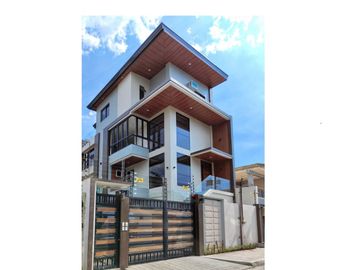 For Sale 4 Storey Modern Townhouse in Morningside Terrace Subd. Sta Mesa, Manila. KSA