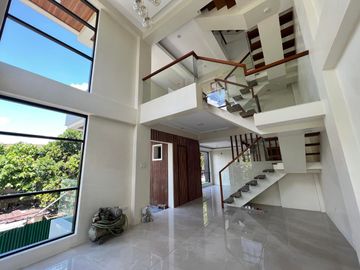 For Sale 4 Storey Modern Townhouse in Morningside Terrace Subd. Sta Mesa, Manila. KSA