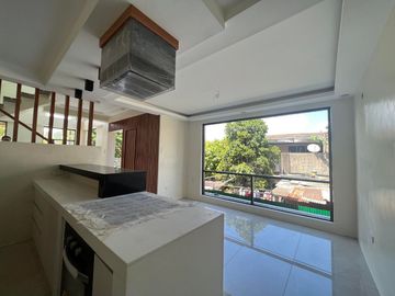 For Sale 4 Storey Modern Townhouse in Morningside Terrace Subd. Sta Mesa, Manila. KSA