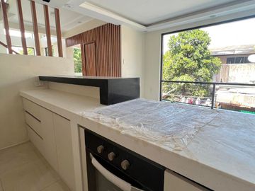 For Sale 4 Storey Modern Townhouse in Morningside Terrace Subd. Sta Mesa, Manila. KSA