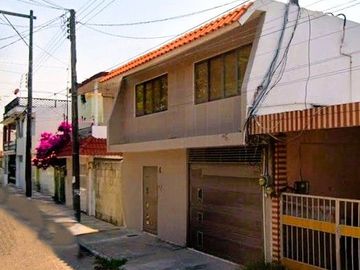 Venta de casa en Col. Reforma, Veracruz