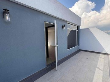 Casa 3 dormitorios Santa Lucía Quito