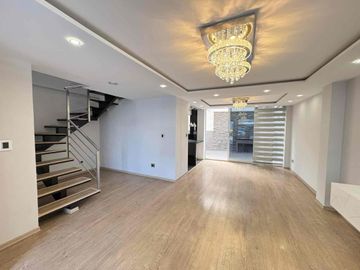Casa 3 dormitorios Santa Lucía Quito