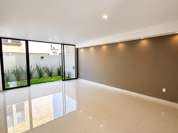 Casa en Venta Zapopan Coto Altanza - Soare 3 - Fraccionamiento Solares