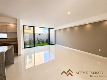 Casa en Venta Zapopan Coto Altanza - Soare 3 - Fraccionamiento Solares