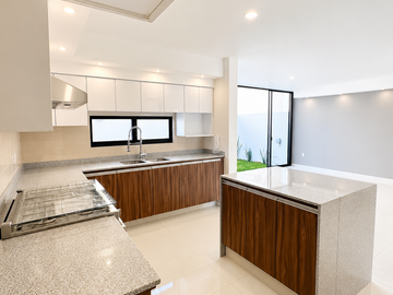 Casa en Venta Zapopan Coto Altanza - Soare 3 - Fraccionamiento Solares