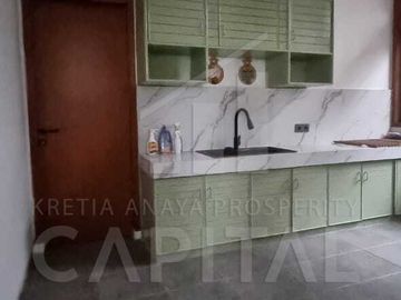 RUMAH ANTIK TERAWAT 2 LANTAI FULL FURNISHED HOOK SIAP HUNI DI GEGERKALONG